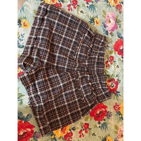 American Eagle shorts size 2 plaid‎ - Picture 2 of 3